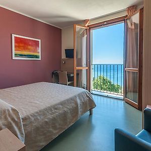 Camera deluxe con letto king size